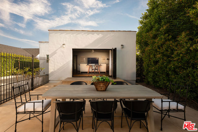 1841 Rose Villa Street, Pasadena CA: https://media.crmls.org/mediaz/8c9b797d-d543-4480-95e6-d530585293b7.jpg