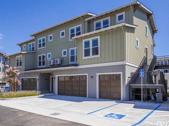 131 Aptos Village Way, Aptos CA: https://media.crmls.org/mediaz/8c9bbf5f-13bb-47f4-b024-206675f1cb2d.jpg