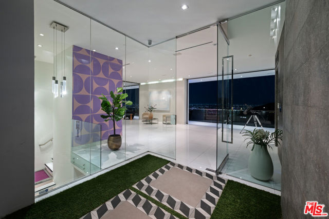 7080 W MULHOLLAND Drive, Los Angeles CA: https://media.crmls.org/mediaz/8c9bc71e-555b-4555-a655-7aee67f60562.jpg