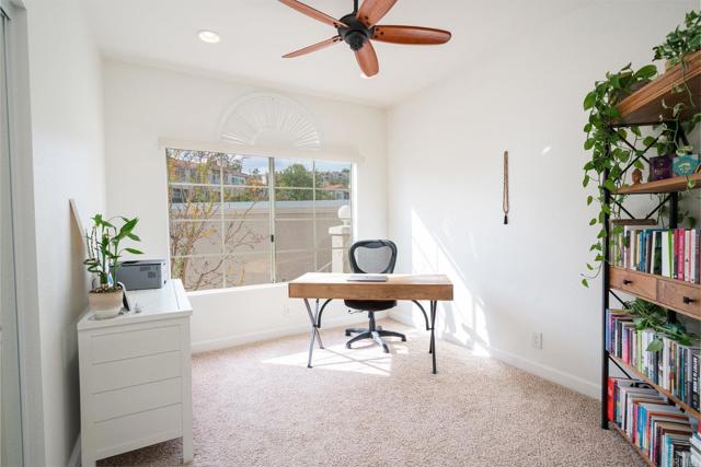 Detail Gallery Image 10 of 26 For 1526 via Risa, San Marcos,  CA 92078 - 3 Beds | 2 Baths