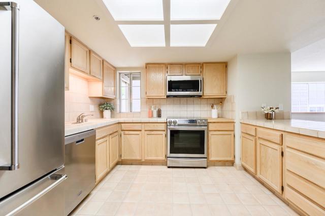 160 Seascape Ridge Drive, Aptos CA: https://media.crmls.org/mediaz/8c9c0ef1-99e2-4b71-8d96-3888f5a2d6f7.jpg