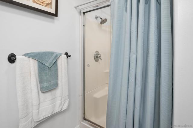 4521 55th St, San Diego CA: https://media.crmls.org/mediaz/8c9ca211-b0d0-481e-aba4-288e87c34e30.jpg