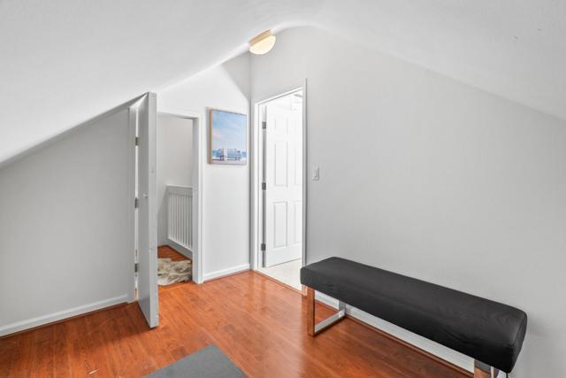 748 Cottage Court, Mountain View CA: https://media.crmls.org/mediaz/8c9cde01-c078-48a1-a4ce-6f2bc679da93.jpg