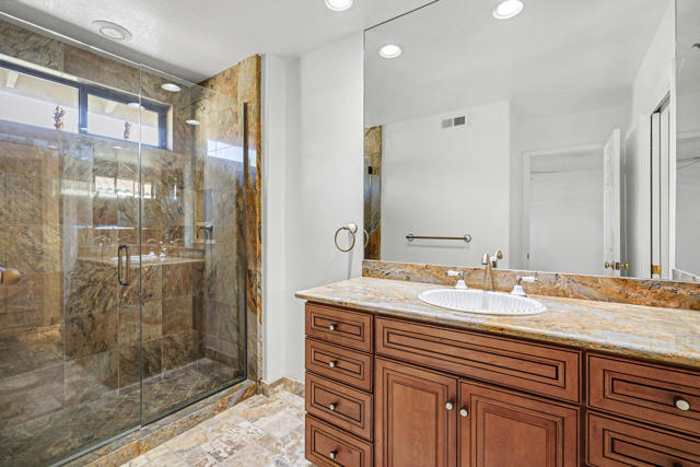 239 Santa Barbara Circle, Palm Desert, CA 92260