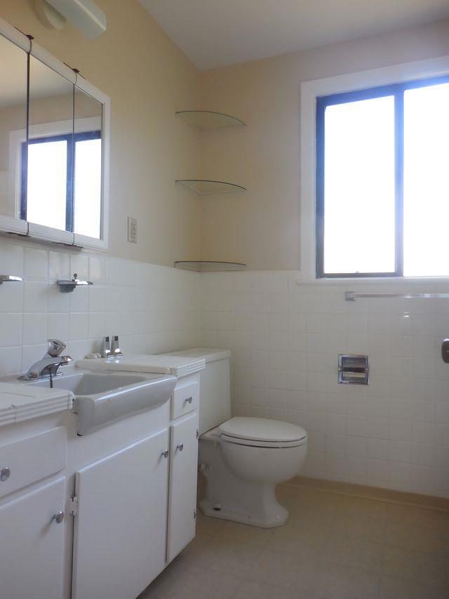 1632 Albemarle Way, Burlingame CA: https://media.crmls.org/mediaz/8c9e3e15-1ace-4a9a-b014-f3100bbf83d8.jpg