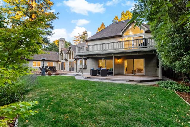136 Finger Avenue, Redwood City CA: https://media.crmls.org/mediaz/8c9f0ca6-dd01-43ee-b72a-90a0afe64b08.jpg