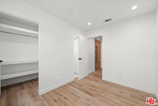841 N Mccadden Pl, Los Angeles CA: https://media.crmls.org/mediaz/8c9f0d7c-e95b-4ff0-9ee5-261d7ed04c5b.jpg