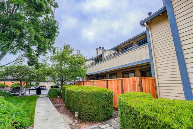 Image 46 of 50 For 6047 Joaquin Murieta Ave  F