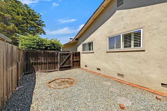 256 Avocet Court, Foster City CA: https://media.crmls.org/mediaz/8c9f58d5-2aae-4c48-8065-3af324e1e9d6.jpg
