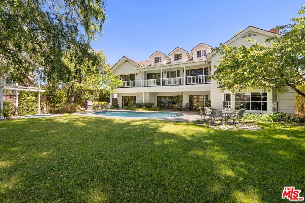 2545 Roscomare Road
