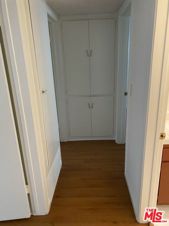 4244 Duquesne Avenue, Culver City CA: https://media.crmls.org/mediaz/8ca06ee7-2aa9-48a3-9258-7928ff7cbca1.jpg