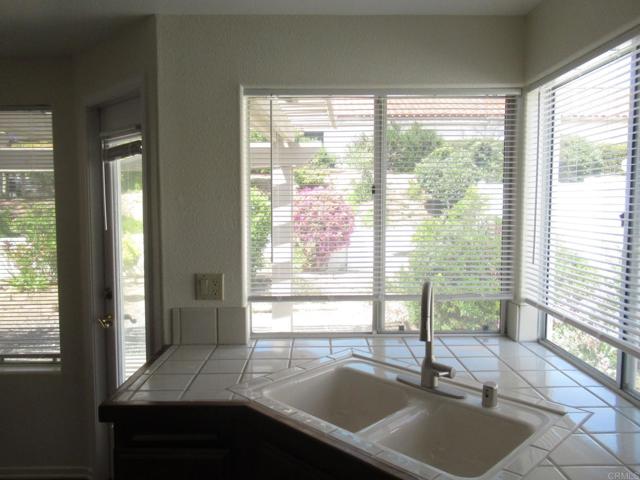 Detail Gallery Image 18 of 40 For 4052 Aeolia Way, Oceanside,  CA 92056 - 2 Beds | 2 Baths