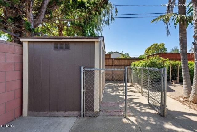 431 Eva Street, Ventura CA: https://media.crmls.org/mediaz/8ca14724-d7d1-4c81-876f-4d06bf303464.jpg