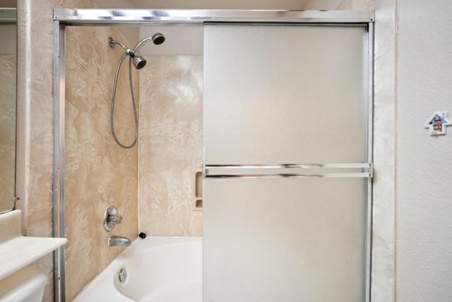 1612 Parkview Green Circle, San Jose CA: https://media.crmls.org/mediaz/8ca185da-11ef-414e-a106-0a0a0614e10d.jpg