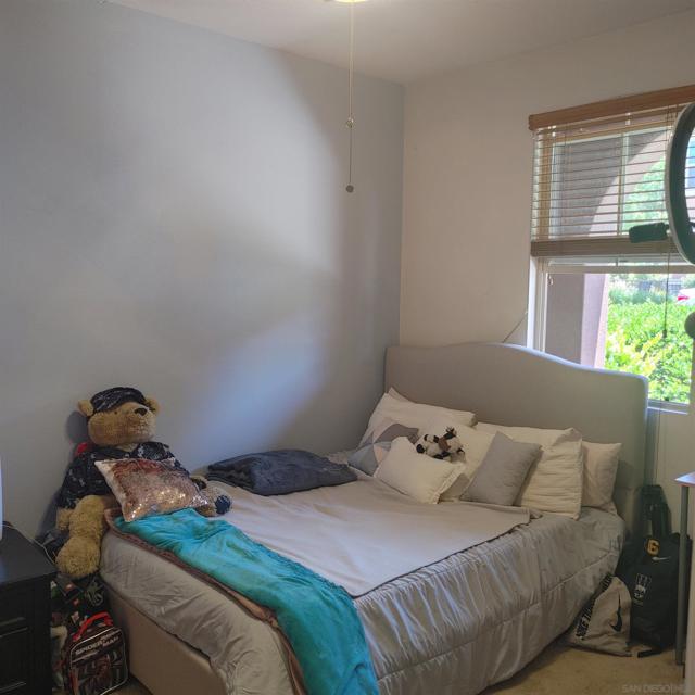 1875 CHAMPAGNE CT, Chula Vista CA: https://media.crmls.org/mediaz/8ca1a5c5-140e-4067-b260-cc3a9251788a.jpg