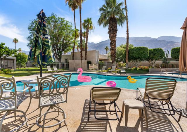 877 E Arenas Road, Palm Springs CA: https://media.crmls.org/mediaz/8ca213c9-db76-4e3a-8fea-875d6a024608.jpg