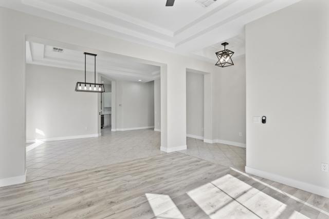 44584 S Heritage Palms Drive, Indio CA: https://media.crmls.org/mediaz/8ca25898-fcca-4bd2-91b8-ef70a76c4f7b.jpg