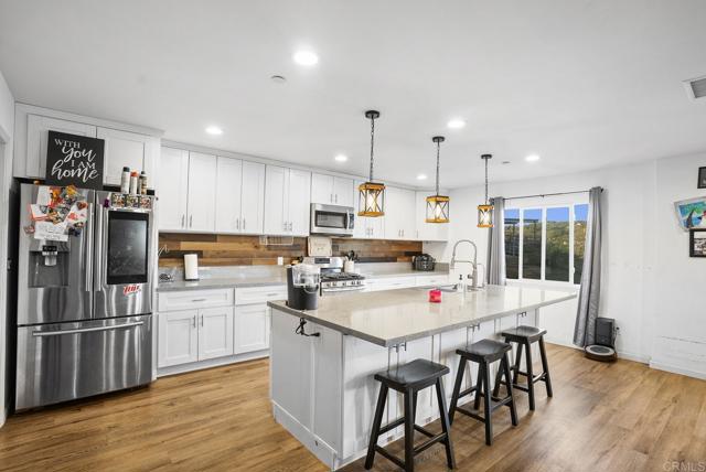 Detail Gallery Image 16 of 53 For 20591 Sycamore Springs Rd, Jamul,  CA 91935 - 5 Beds | 3 Baths