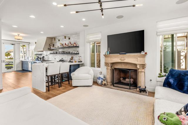 Image 3 of 32 For 40 Spinnaker Way