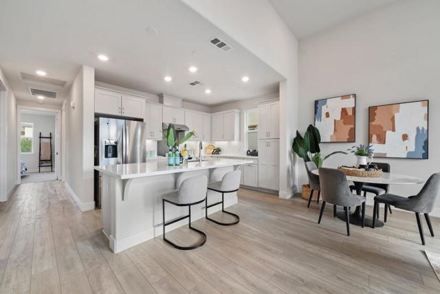 47382 Mission Falls Court, Fremont CA: https://media.crmls.org/mediaz/8ca4ef6d-723e-4590-9a33-6d6c017d50dd.jpg