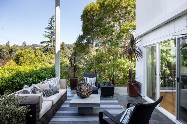 7 Phillip Lane, San Carlos CA: https://media.crmls.org/mediaz/8ca606e9-bc31-4d50-bc8e-777a15477283.jpg