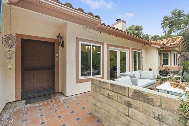 311 w W Summer Street, Ojai CA: https://media.crmls.org/mediaz/8ca6245b-f5bd-41c0-9889-39ea3c95e88e.jpg