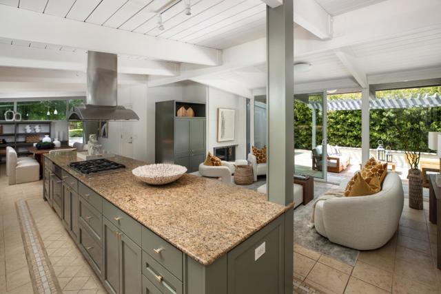 801 Talisman Drive, Palo Alto CA: https://media.crmls.org/mediaz/8ca66667-cac0-459e-9e9b-531c104c9338.jpg
