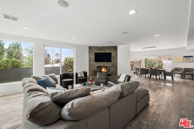 Drew Fenton | 1257 Bienveneda Avenue Pacific Palisades CA | MLS: 7385502
