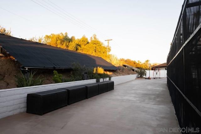 28382 Beija Flor, Valley Center CA: https://media.crmls.org/mediaz/8ca863c4-8a3a-4d05-9af5-133dcb176a4a.jpg