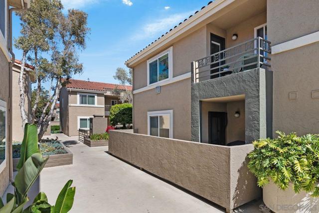 7545 Charmant, San Diego CA: https://media.crmls.org/mediaz/8ca8a325-f684-41c0-8844-8875d6ba3708.jpg