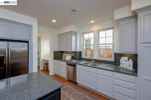 Image 16 of 60 For 2358 Coral Sea St