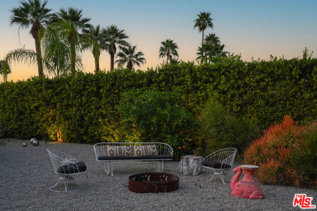 2235 E Paseo Gracia, Palm Springs CA: https://media.crmls.org/mediaz/8cab856c-cb0d-4db9-b3fa-5e4a8b567813.jpg