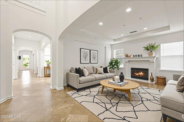 13290 Red Bird Court, Moorpark CA: https://media.crmls.org/mediaz/8cab9952-e72b-4573-beb4-b1f1cfd5225c.jpg