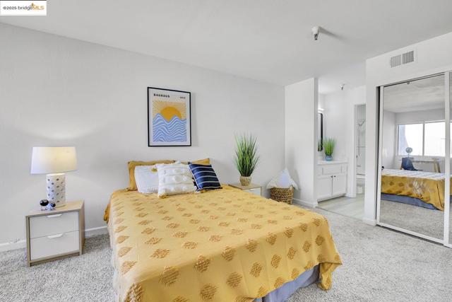 Image 21 of 39 For 545 Pierce St  2410