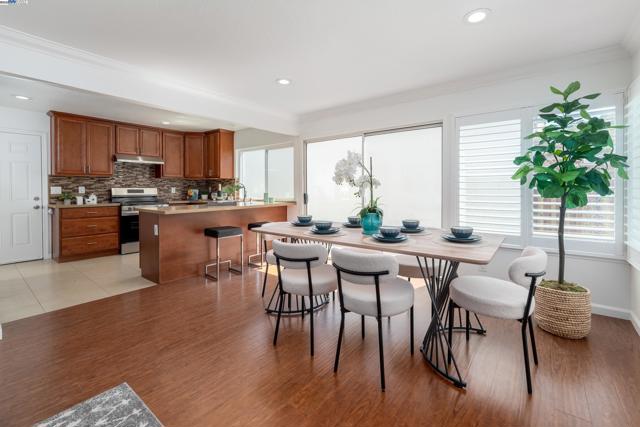 6287 Mountford Dr, San Jose CA: https://media.crmls.org/mediaz/8cadf2c5-3b2b-4634-b004-37ae241c148c.jpg