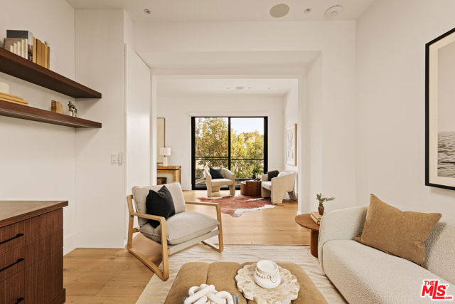 5988 W 76th Street, Los Angeles CA: https://media.crmls.org/mediaz/8caf0f75-6700-47d9-bbbe-7eaede1cc7a8.jpg
