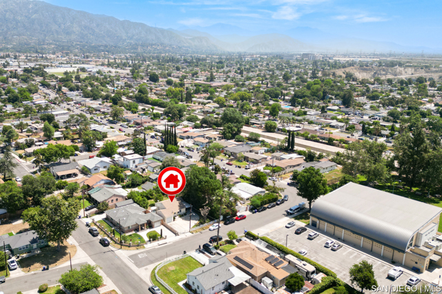 619 Maydee ST, Duarte CA: https://media.crmls.org/mediaz/8caf369a-7ca9-4c13-85c9-bfacd1c48e0c.jpg