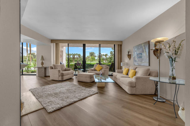 910 Island Drive #112, Rancho Mirage, CA 92270