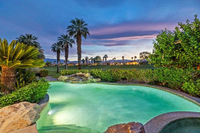 727 Arrowhead Drive, Palm Desert, CA 92211