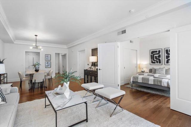 1645 Pacific Avenue, San Francisco CA: https://media.crmls.org/mediaz/8cb0d879-93b2-4d60-83b5-e8456ed37444.jpg