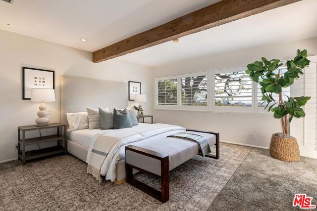 251 Ashdale Avenue, Los Angeles CA: https://media.crmls.org/mediaz/8cb13bde-12ee-45ea-9f41-64503641c4be.jpg