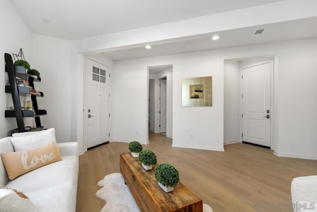 32082 Sedge Way, Temecula CA: https://media.crmls.org/mediaz/8cb14207-cf12-4754-8bac-8640edbb7368.jpg