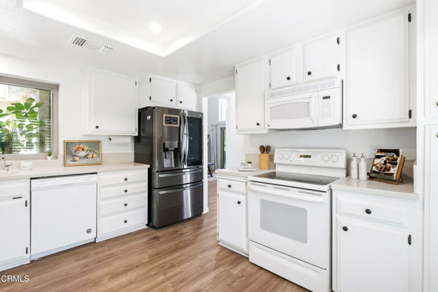 Detail Gallery Image 15 of 60 For 6089 San Dimas Ave, Camarillo,  CA 93012 - 2 Beds | 2 Baths