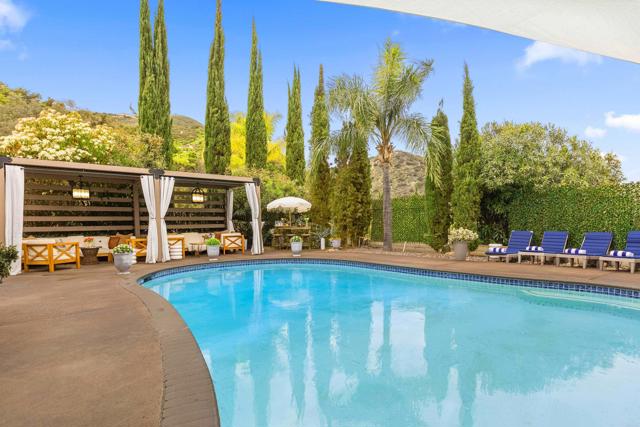 Detail Gallery Image 2 of 75 For 22053 Highland St, Wildomar,  CA 92595 - 5 Beds | 3/2 Baths