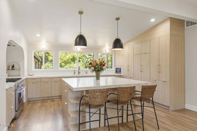 1820 Ramona Drive, Camarillo CA: https://media.crmls.org/mediaz/8cb63c07-4bff-4b42-878e-48f8e1f764f3.jpg