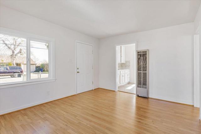 Image 9 of 34 For 2343 Erickson Street