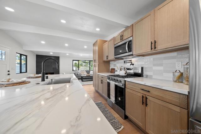 661 Concepcion, Spring Valley CA: https://media.crmls.org/mediaz/8cb6c80a-3b10-4b96-8e09-97a7d8563295.jpg