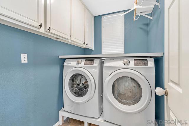 1531 Quiet Trail Dr, Chula Vista CA: https://media.crmls.org/mediaz/8cb80329-0e9e-4154-aee7-85556884a7fe.jpg