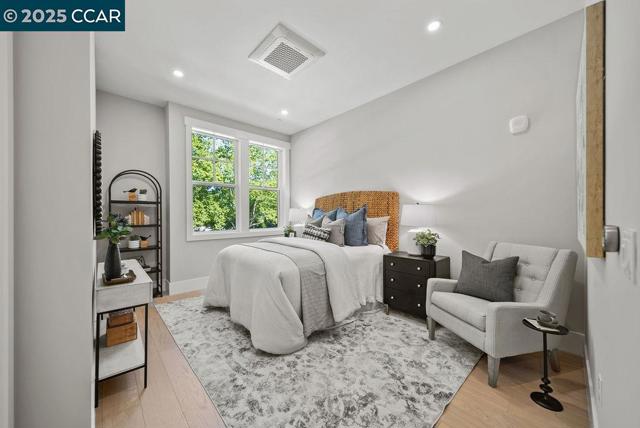600 Hartz Ave, Danville CA: https://media.crmls.org/mediaz/8cba26e9-415b-41b9-bbe5-6193e24cf8de.jpg
