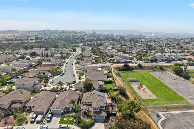 542 Lee Circle, Chula Vista CA: https://media.crmls.org/mediaz/8cbafcd2-e84b-4dc4-920b-e98b11f8564f.jpg